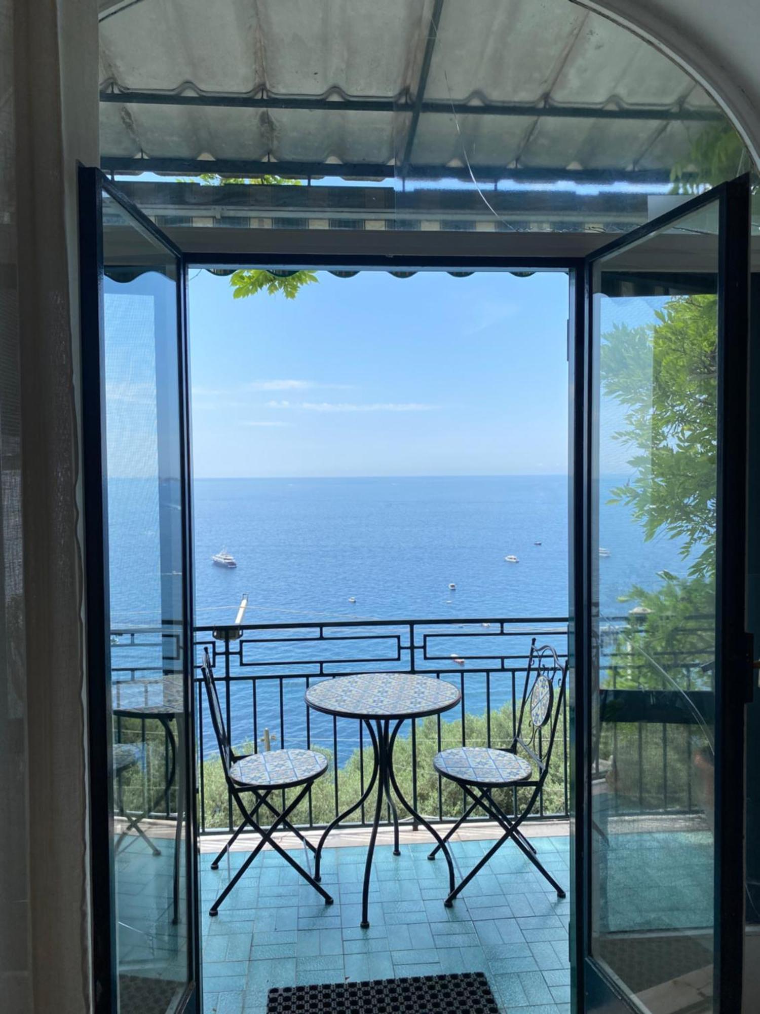 Positano'S Flats Apartment ภายนอก รูปภาพ