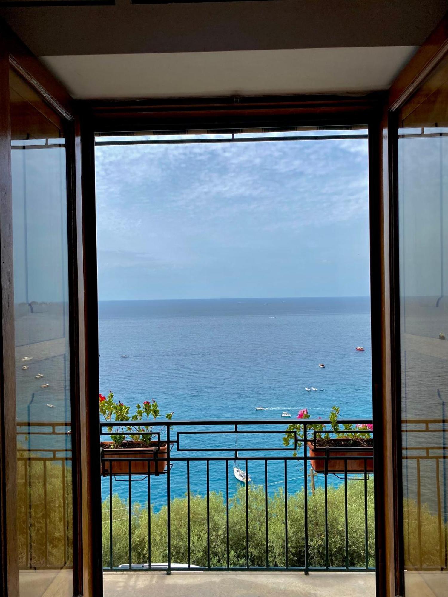 Positano'S Flats Apartment ภายนอก รูปภาพ