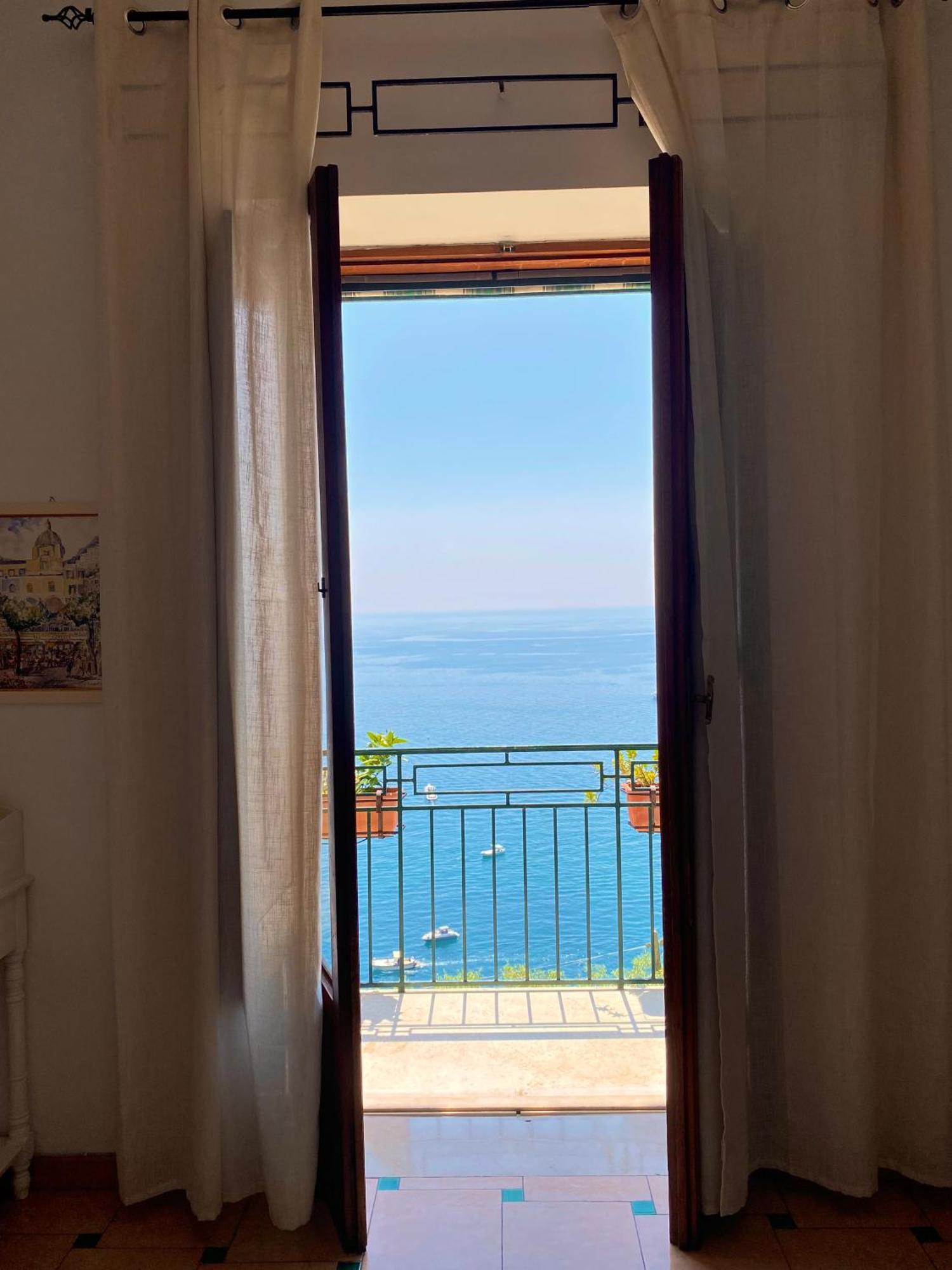 Positano'S Flats Apartment ภายนอก รูปภาพ