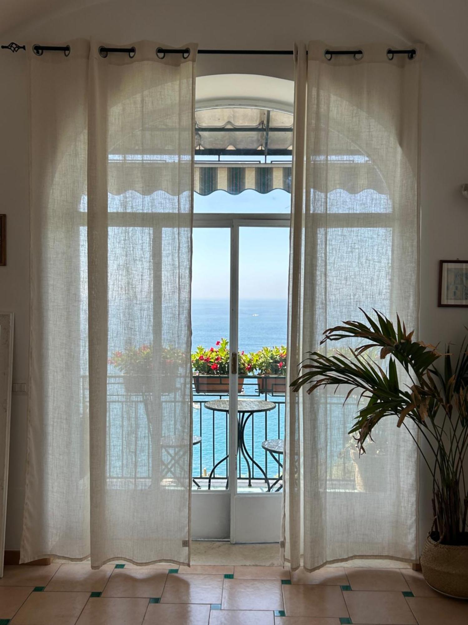 Positano'S Flats Apartment ภายนอก รูปภาพ