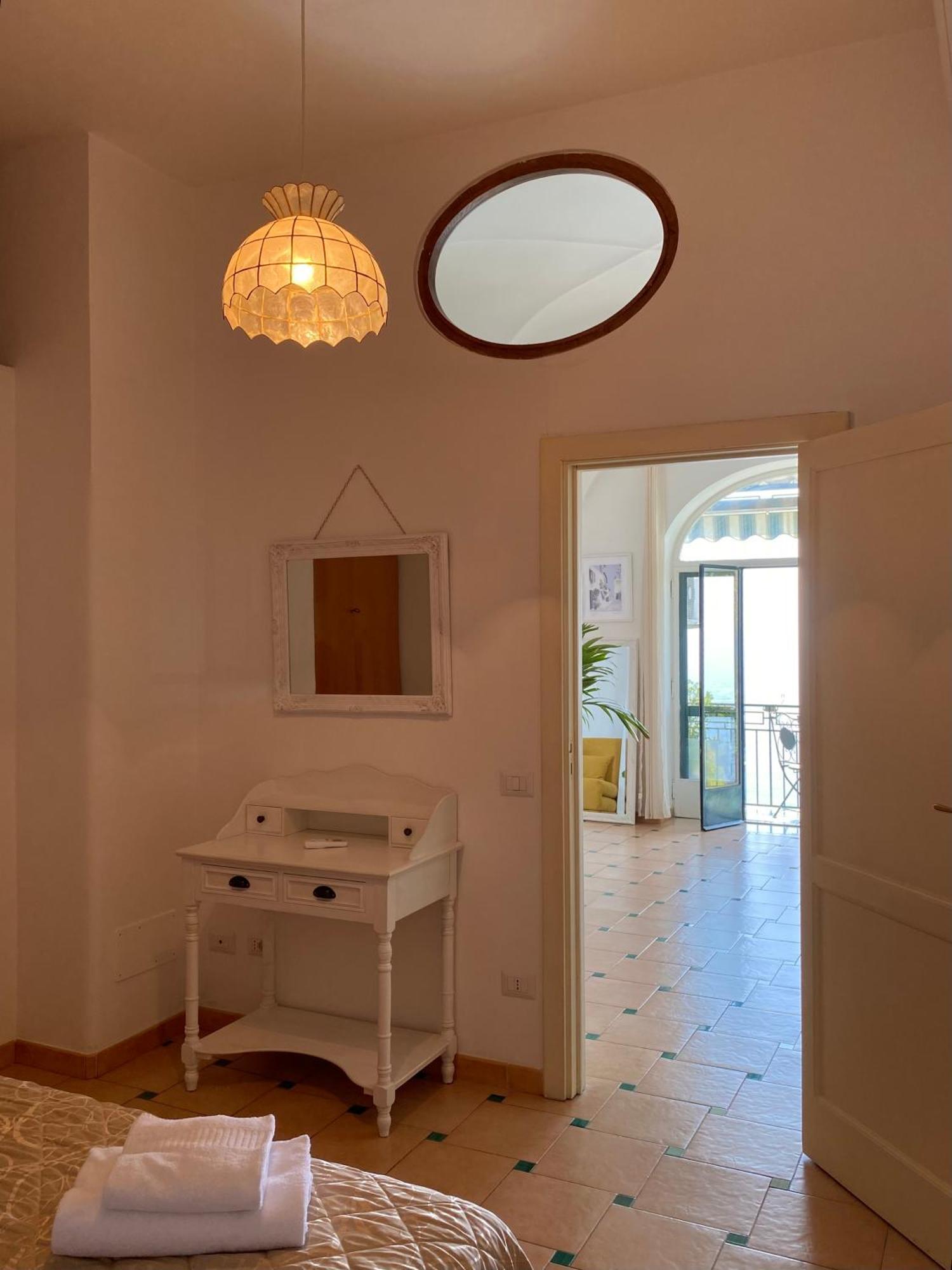 Positano'S Flats Apartment ภายนอก รูปภาพ